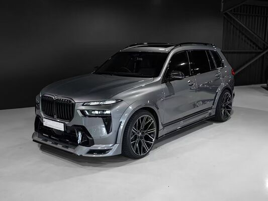 For  BMW X7 Carbon Fiber Wide-body Package, the X7 Upgrades the LM Style Front Lip Diffuser, Spoiler,  Wheel Arches